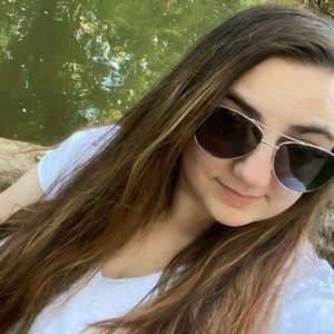 Meet your Posher, Theresa